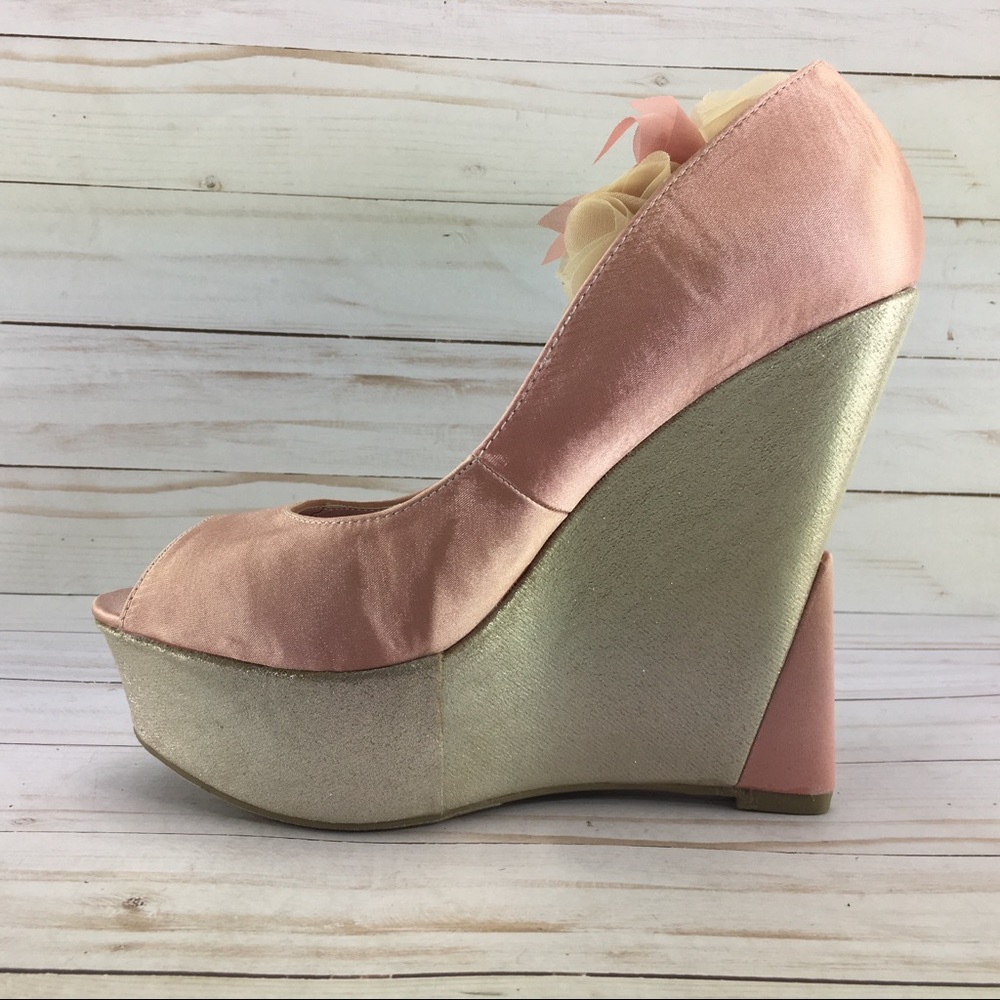 Bertinni Flowerly Wedge Heels Size 9 - Picture 4 of 7